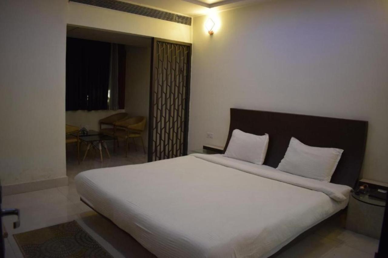 Hotel The Hills, Ambikapur Exterior photo
